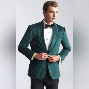 Allure Men’s "Venice" Emerald Green Velvet Dinner Jacket 38S